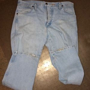 Wrangler men’s white wash 33-30 jeans
